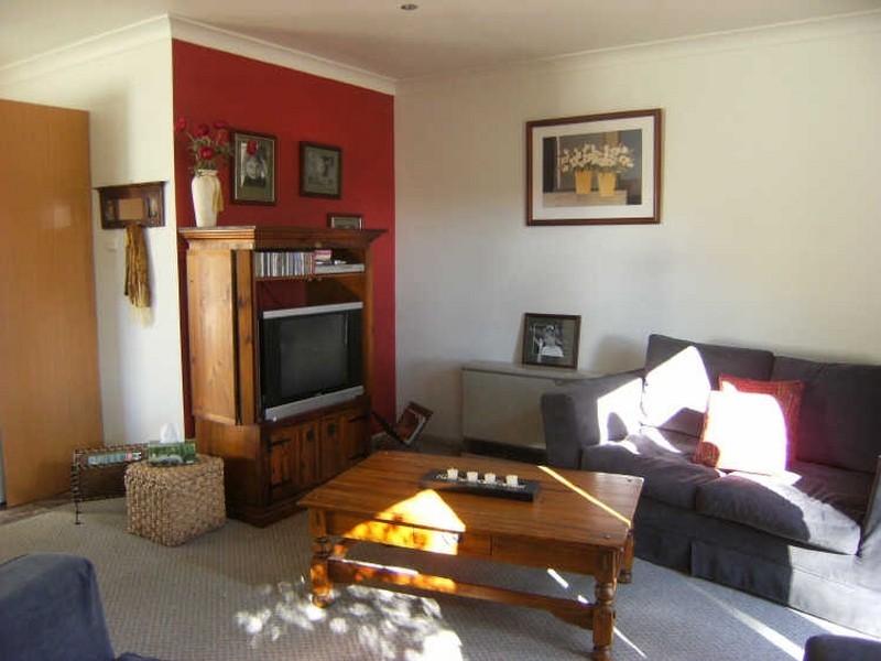 9 Wonga Street, Cooma NSW 2630