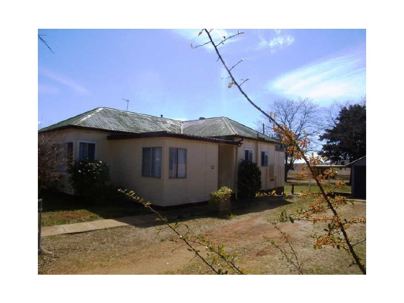 12 Wangie Street, Cooma NSW 2630