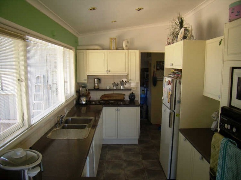 34 Crisp Street, Cooma NSW 2630