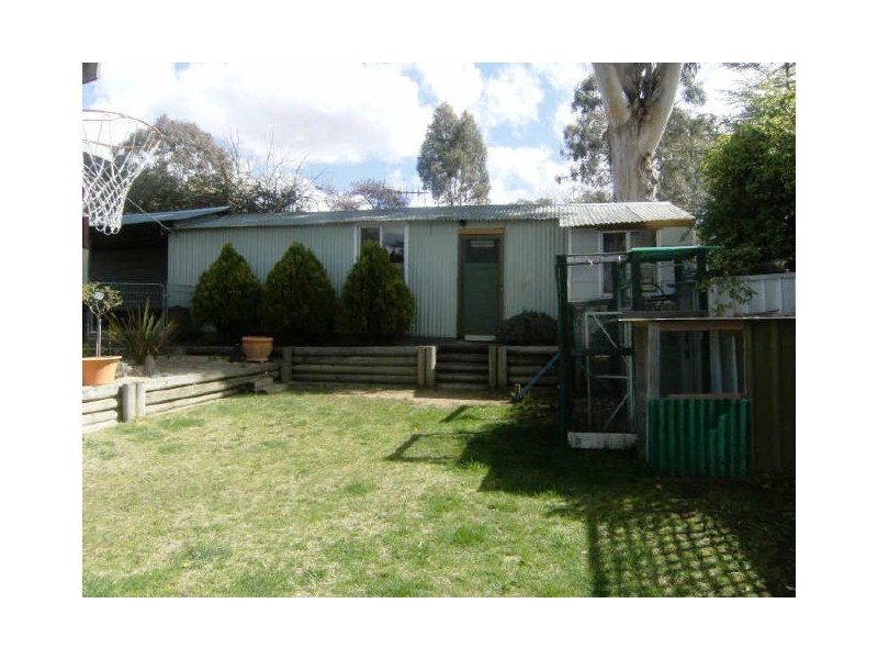 5 Nyora Street, Cooma NSW 2630