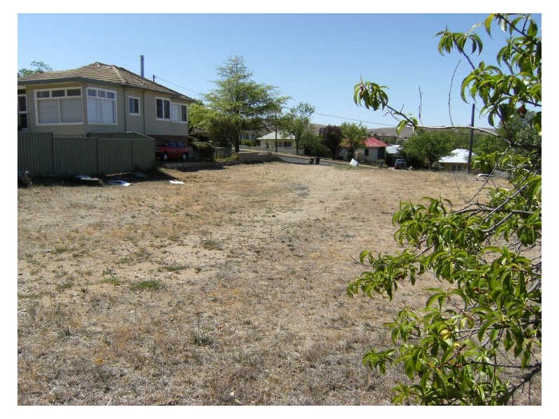 27 Harris Str, Cooma NSW 2630