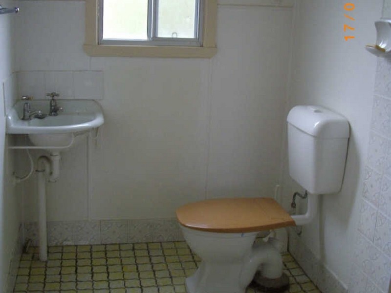 11 Amos Street, Cooma NSW 2630