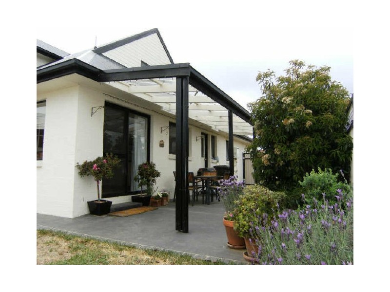 1/2 Monaro Avenue, Cooma NSW 2630