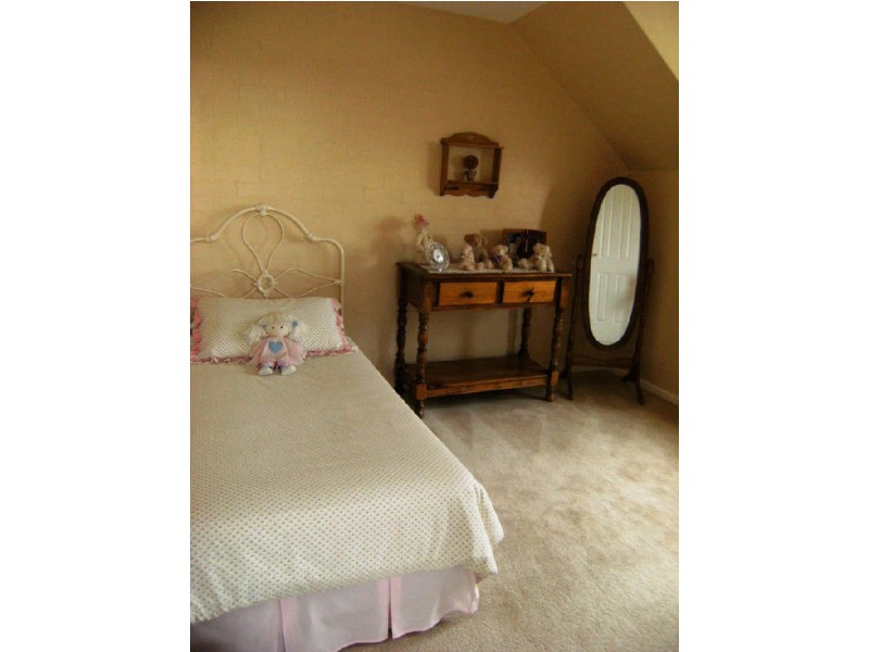 1/2 Monaro Avenue, Cooma NSW 2630