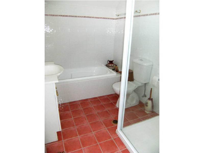 1/2 Monaro Avenue, Cooma NSW 2630