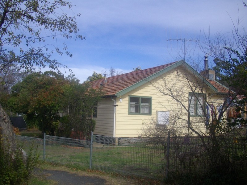 39 Baroona Avenue, Cooma NSW 2630