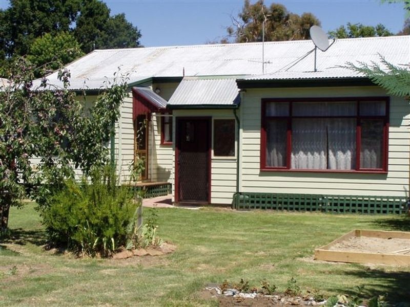10 Lambie Street, Cooma NSW 2630