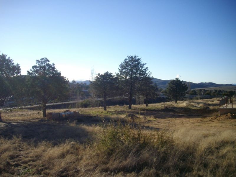 11 East Camp Drive, Cooma NSW 2630