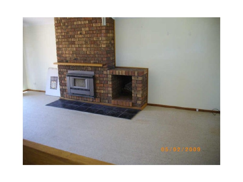 16 Kiah Street, Cooma NSW 2630