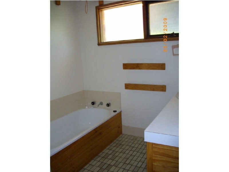 16 Kiah Street, Cooma NSW 2630