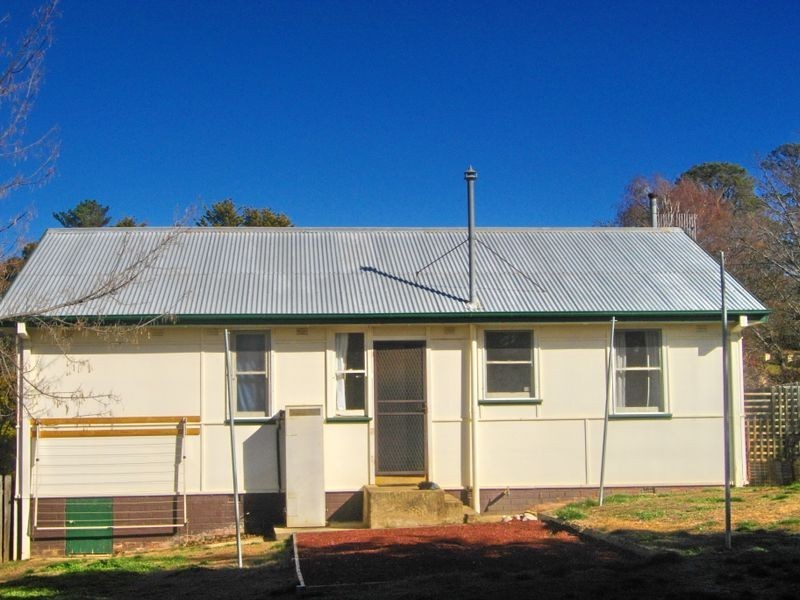 59 Cromwell Street, Cooma NSW 2630