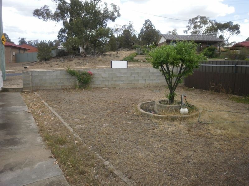 17 Chapman Street, Cooma NSW 2630