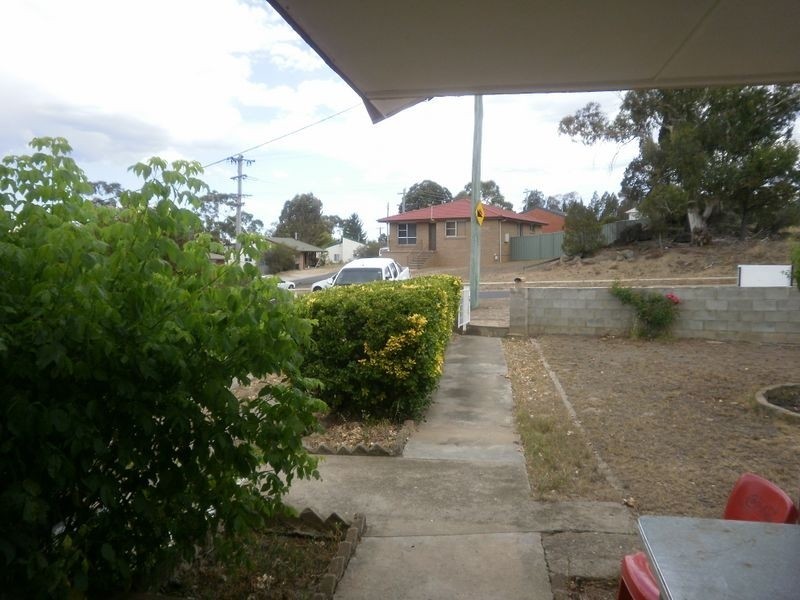 17 Chapman Street, Cooma NSW 2630