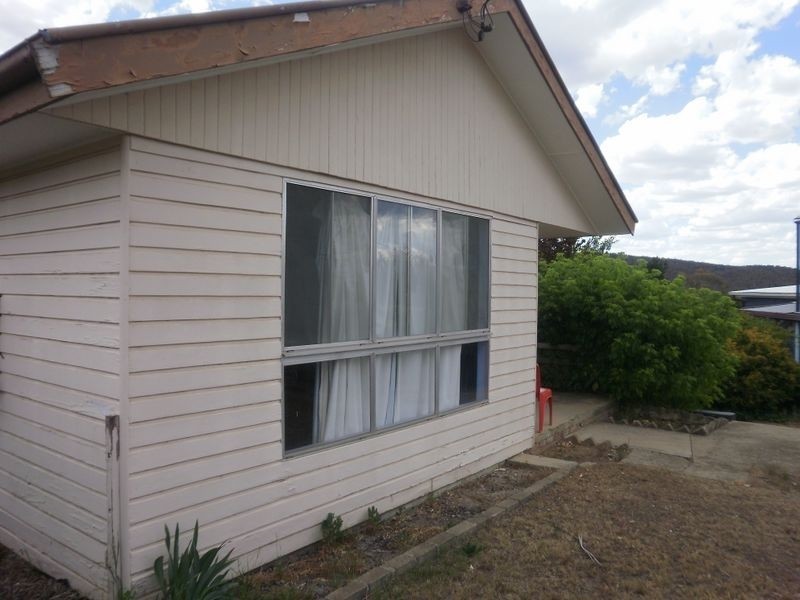 17 Chapman Street, Cooma NSW 2630