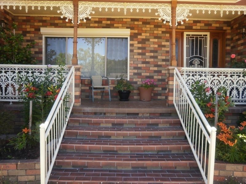 17 Tulong Avenue, Cooma NSW 2630