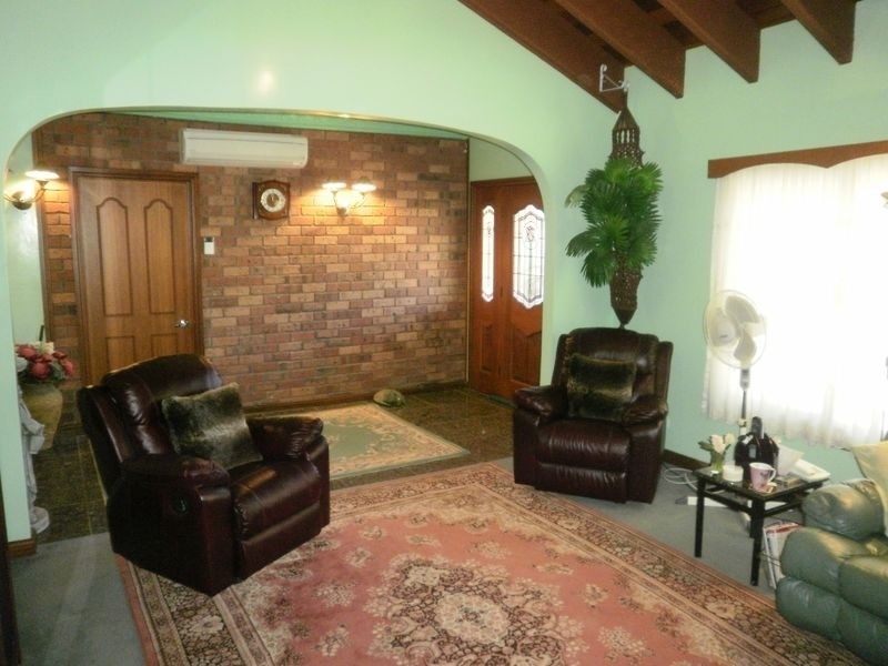 17 Tulong Avenue, Cooma NSW 2630