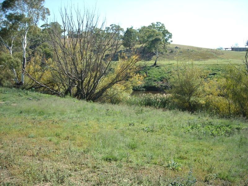283 Murrells road, Bunyan NSW 2630