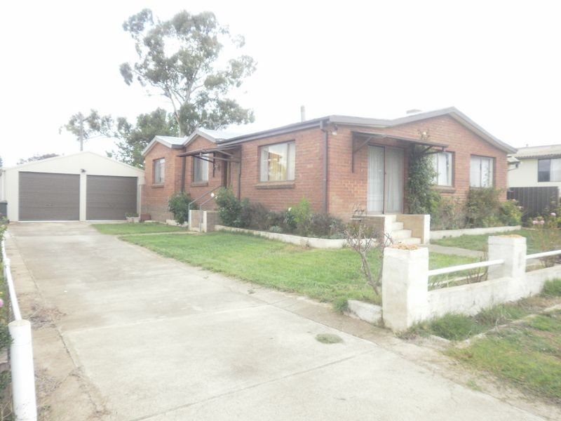 11 Waggun street, Cooma NSW 2630