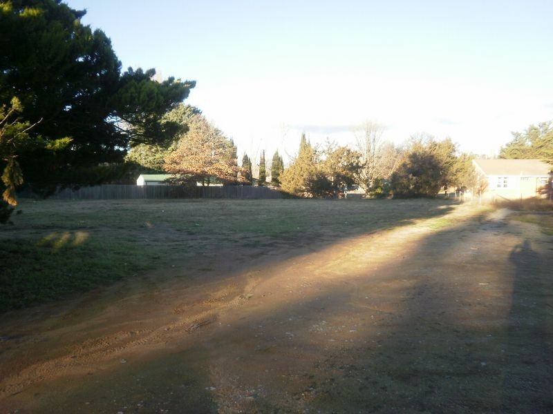 12 Yulin Avenue, Cooma NSW 2630