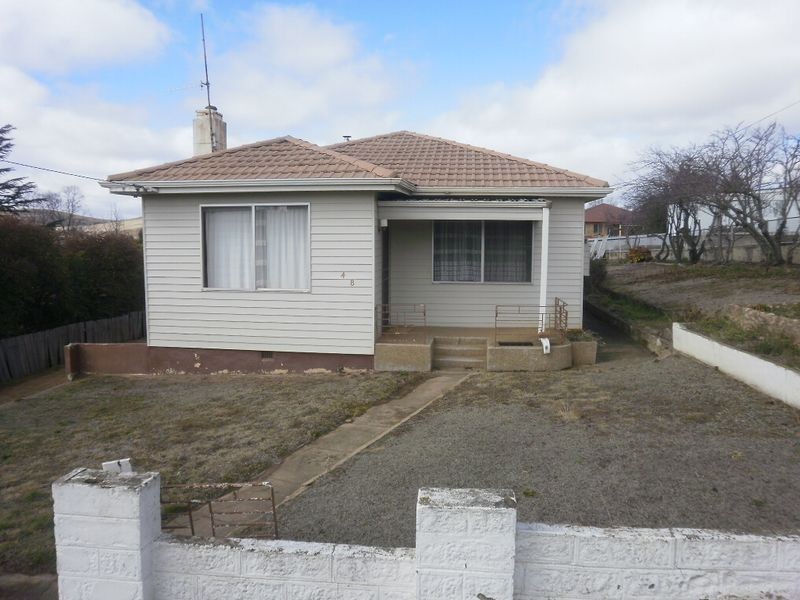 48 Egan Street, Cooma NSW 2630