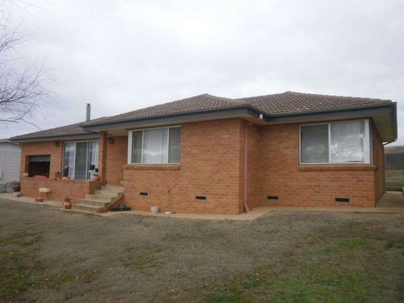 34 Woolalla Street, Cooma NSW 2630
