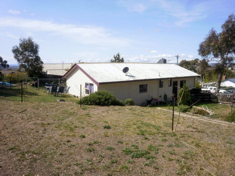 8 Attunga place, Cooma NSW 2630