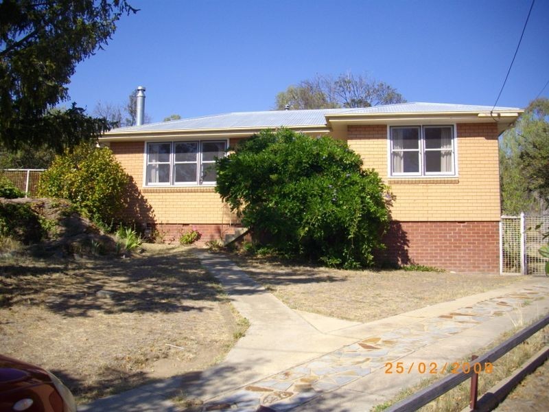 6 Snowden Street, Cooma NSW 2630