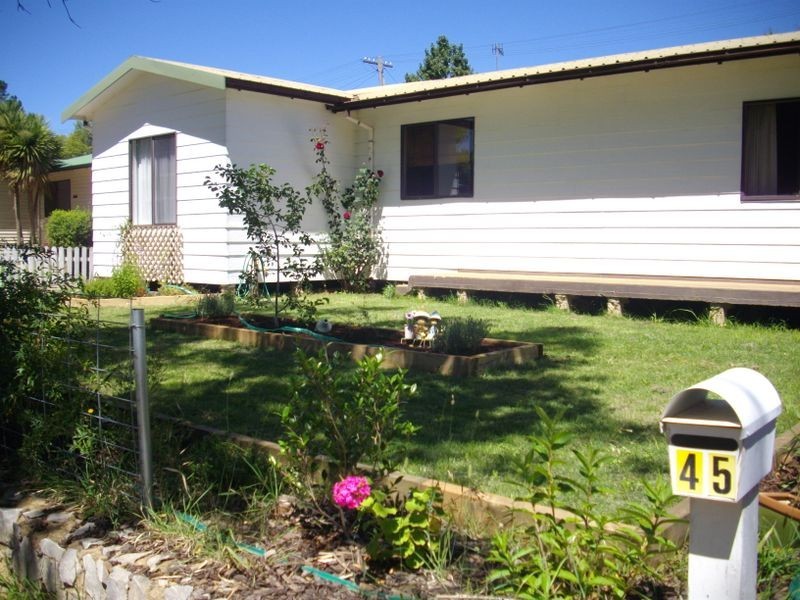 45 Wangie Street, Cooma NSW 2630