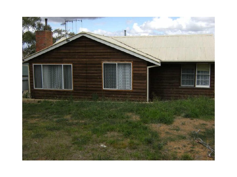 6 Amaroo Street, Cooma NSW 2630