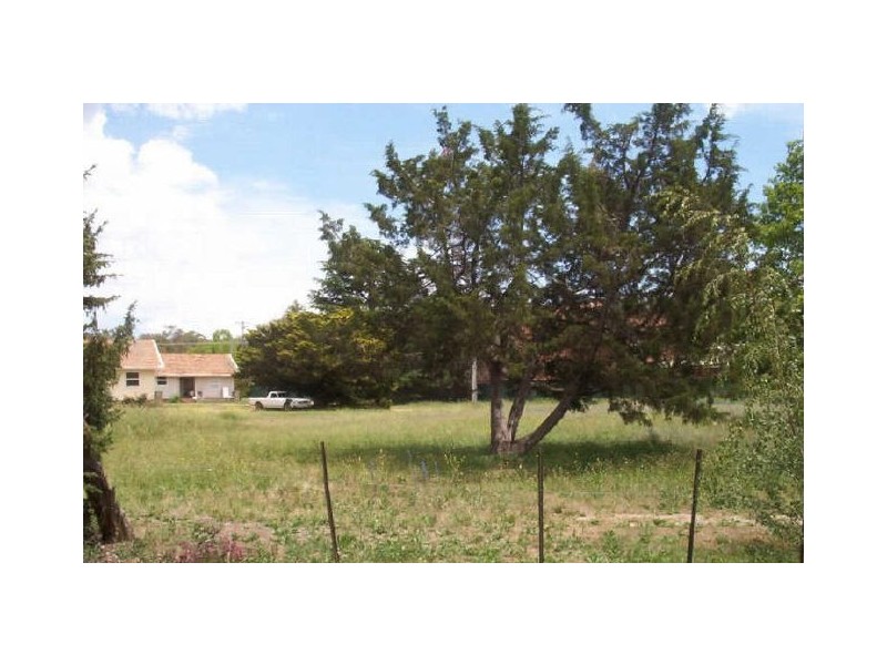 12 Yulin Avenue, Cooma NSW 2630