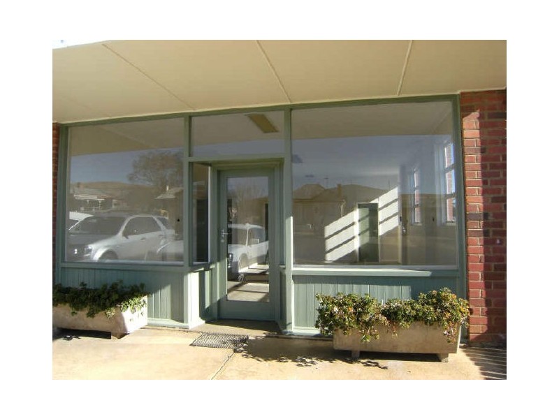 29 Bradley Street, Cooma NSW 2630