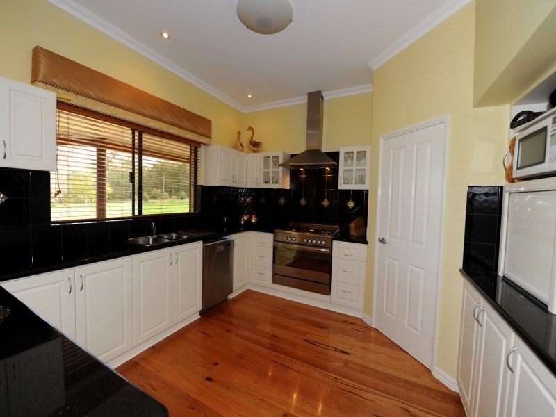 41 Bahen Road, Hacketts Gully WA 6076