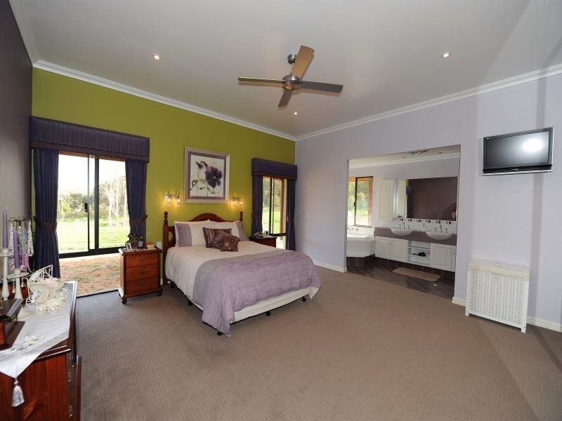 41 Bahen Road, Hacketts Gully WA 6076