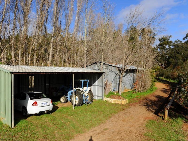 41 Bahen Road, Hacketts Gully WA 6076