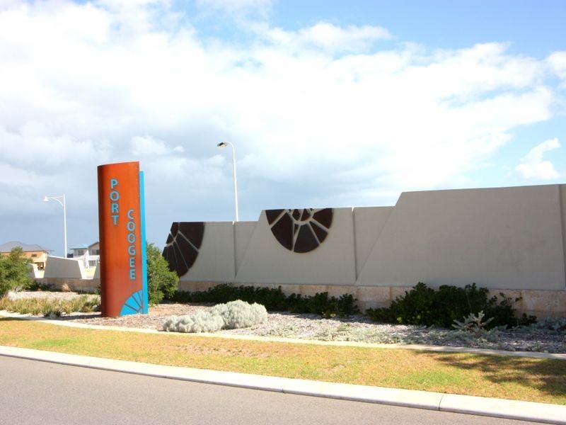 28 Arabella Loop, North Coogee WA 6163