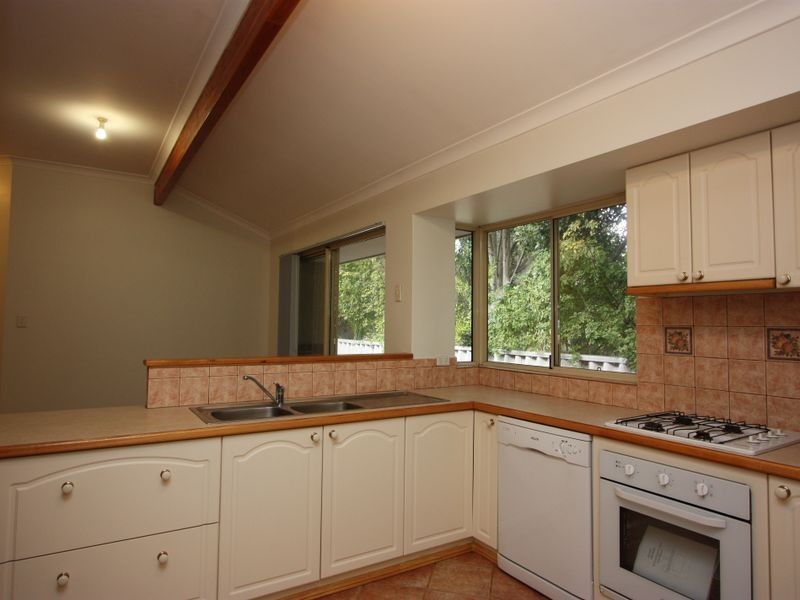 272 Canning Road, Lesmurdie WA 6076