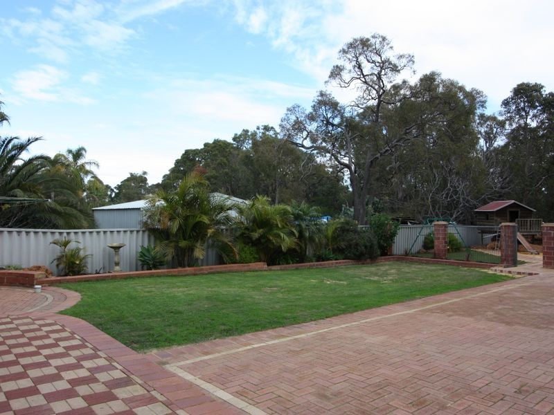 272 Canning Road, Lesmurdie WA 6076