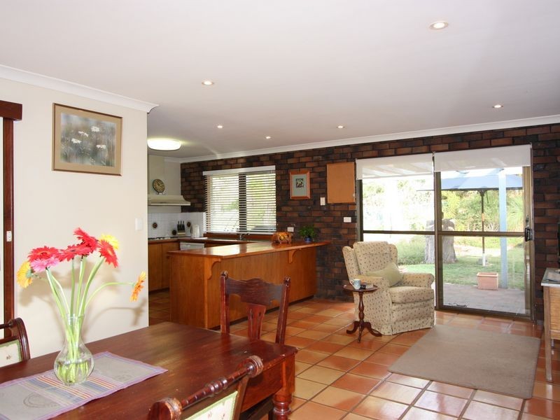 66 Waterloo Crescent, Lesmurdie WA 6076