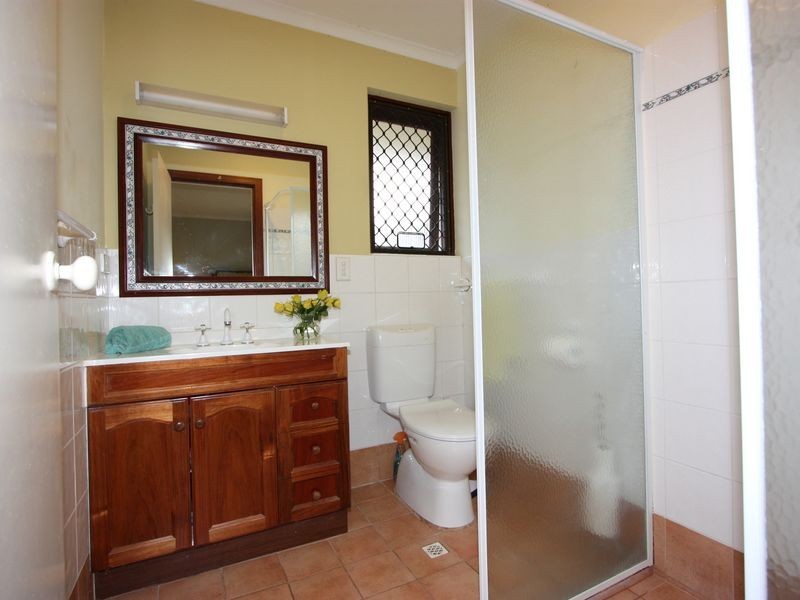 66 Waterloo Crescent, Lesmurdie WA 6076