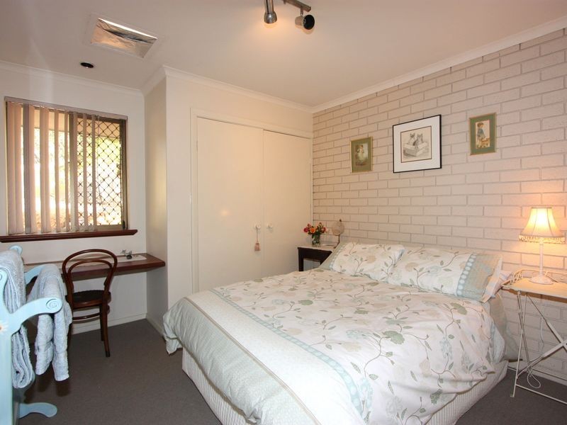 66 Waterloo Crescent, Lesmurdie WA 6076