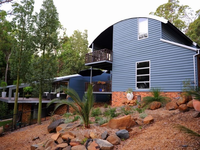 1037 Mundaring Weir Road, Mundaring WA 6073