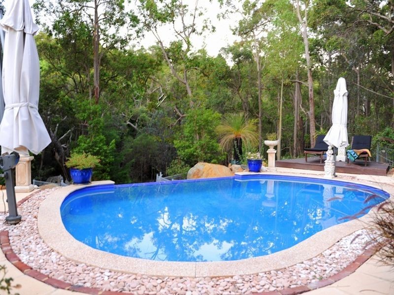 1037 Mundaring Weir Road, Mundaring WA 6073