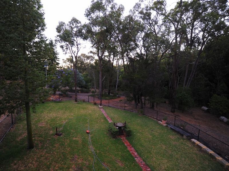 1037 Mundaring Weir Road, Mundaring WA 6073