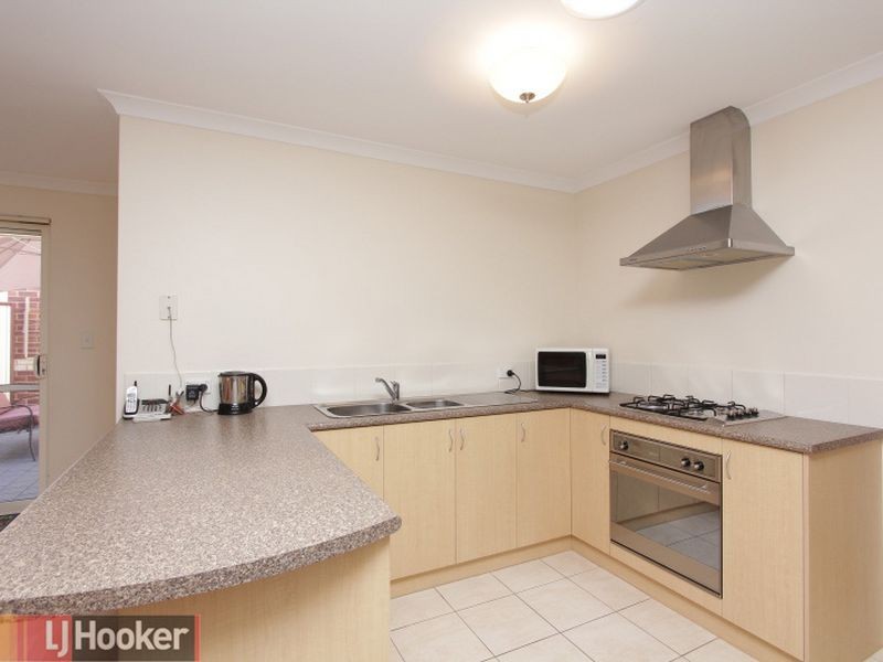 4/4 Walter Street, Gosnells WA 6110