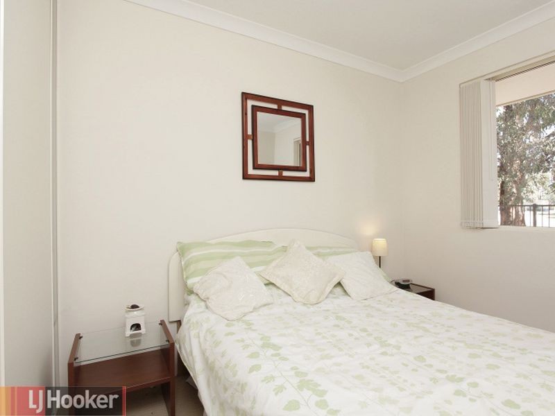 4/4 Walter Street, Gosnells WA 6110