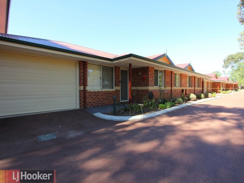 4/4 Walter Street, Gosnells WA 6110
