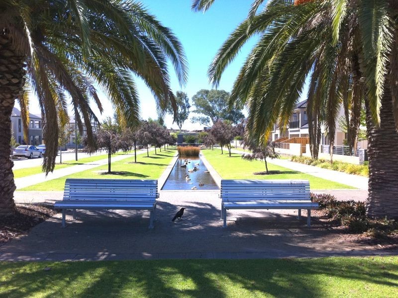 5 Cambridge Promenade, Canning Vale WA 6155