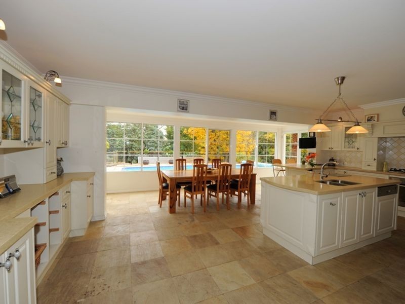 5 Marie Way, Kalamunda WA 6076