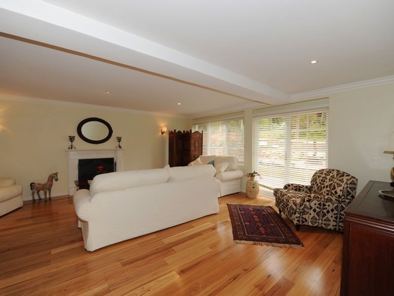 5 Marie Way, Kalamunda WA 6076