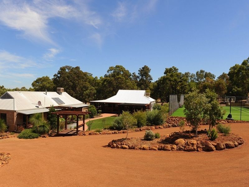 56 Falls Heights, Gidgegannup WA 6083